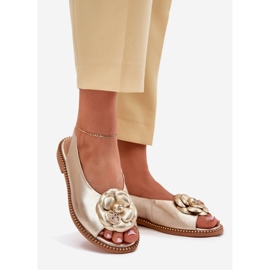 Sandale plate din piele cu decorare Chebello 4642 Aur de aur 1