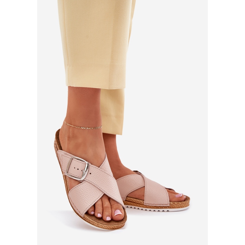 Papuci din piele pentru femei cu inblu Vo0004gu catarama roz 1