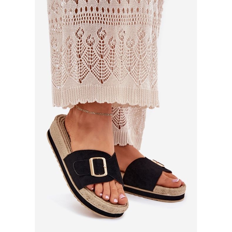 Flip -flops pentru femei pe platformă cu o clemă aurită neagră negru 1