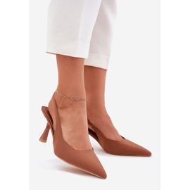 Sandale pentru femei pe știftul de cămară maro 1 Sandale pentru femei pe știftul de cămară maro 1