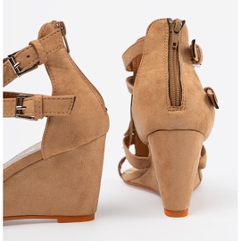 Shelvt Sandale maro pentru pană cu franjuri 1