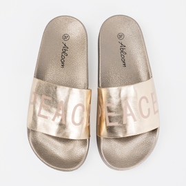 Shelvt Flip -flops auriu cu o inscripție de aur 4