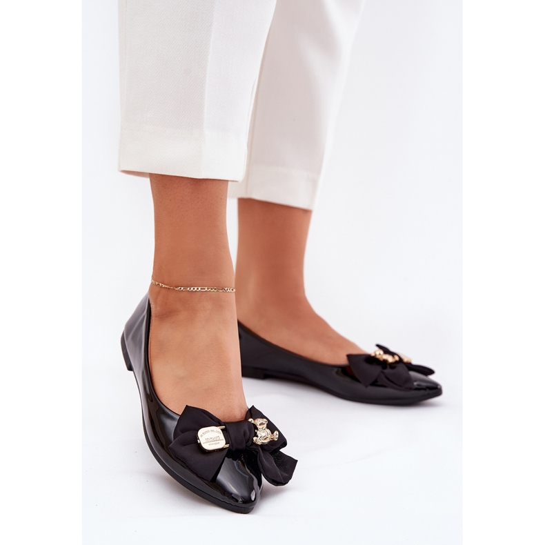 Balerine pictate cu un arc și o broșă aurii negre negru 2