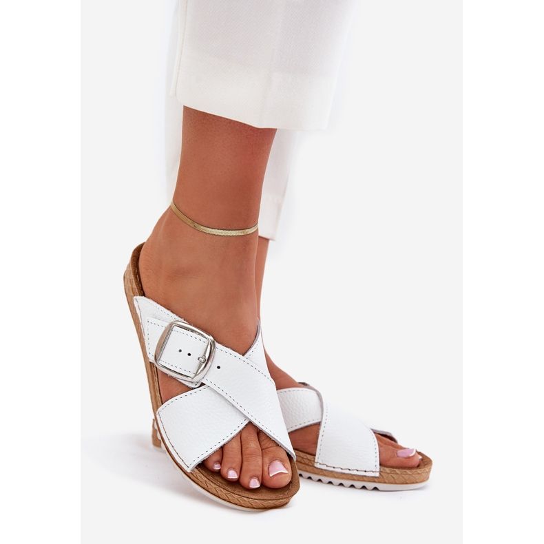 Papuci din piele pentru femei cu Inblu Vo0004gu Buckle White alb 1 Papuci din piele pentru femei cu Inblu Vo0004gu Buckle White alb 1