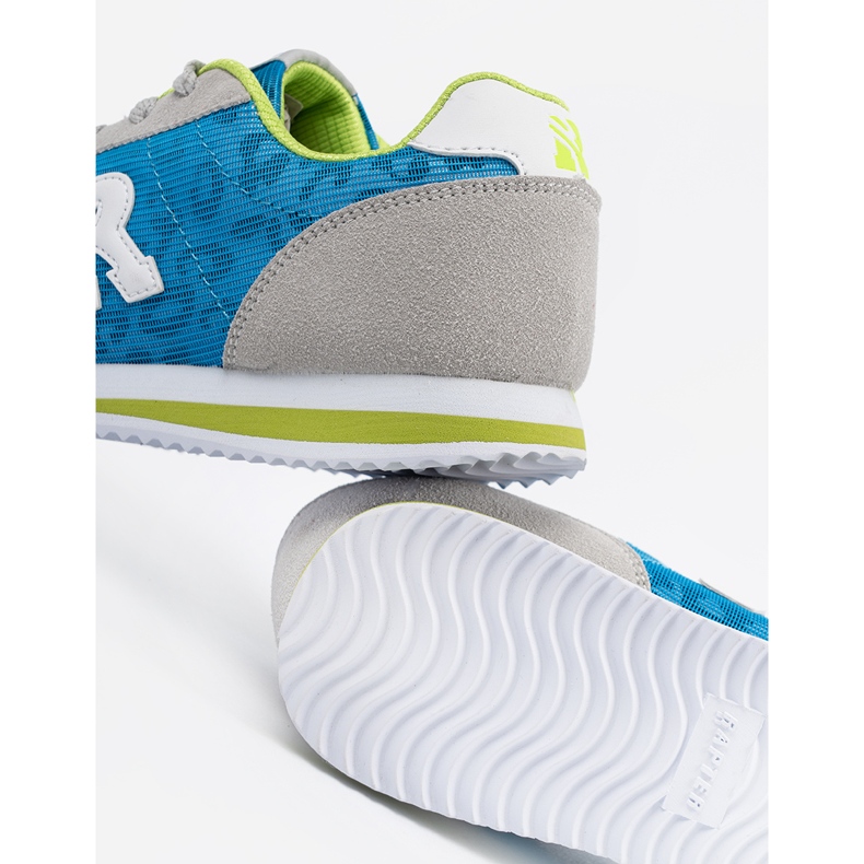 Shelvt Adidași în nuanțe de albastru și gri 1