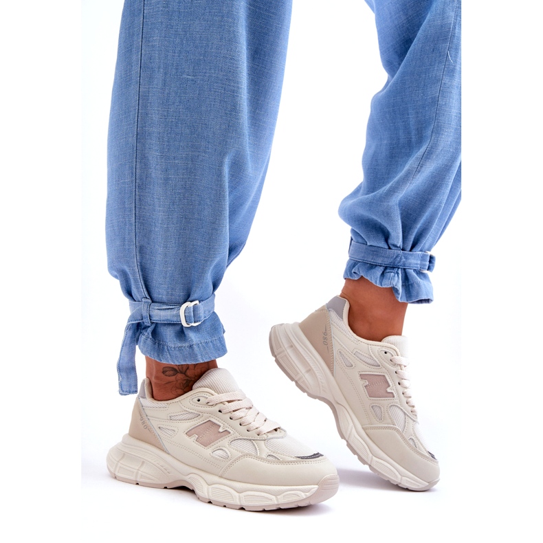 Încălțăminte sport pentru femei cu ochiuri bej 4