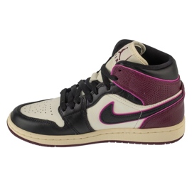 Nike Air Jordan 1 Mid SE în pantofi FQ7818-101 multicolor 1