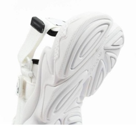Sandale Adidas pentru femei Ozwego Sandal H67276 alb 6