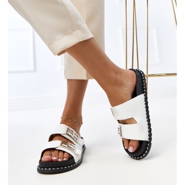 Flip -flops alb pe platforma Blau 4