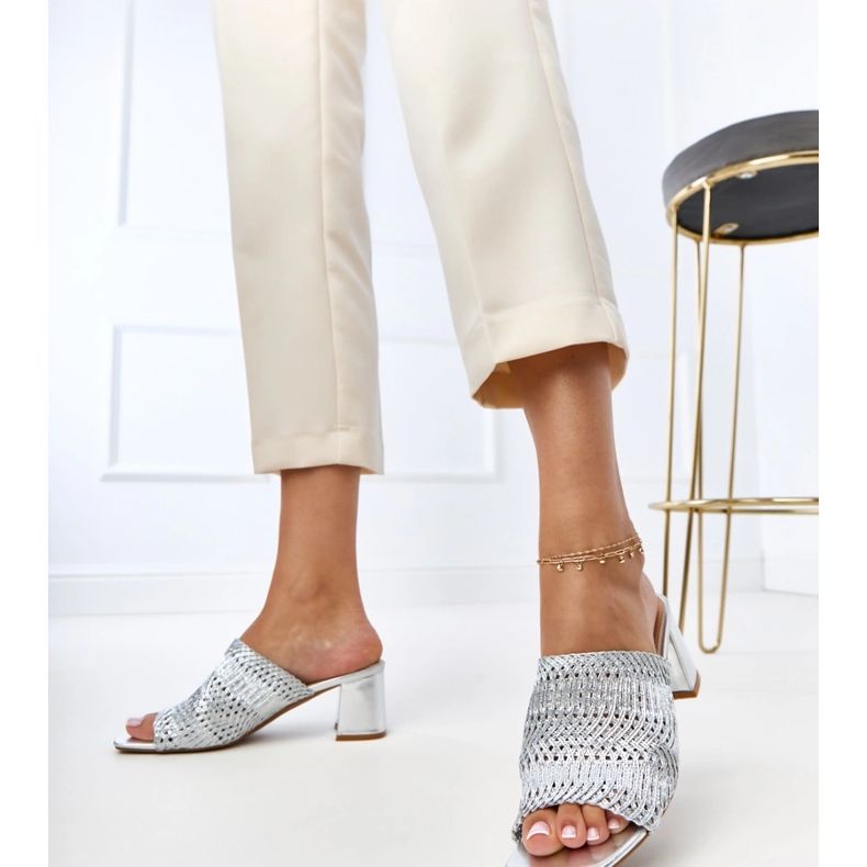 Flip -flops de argint pe postare cu dungi Gamboa împletite 1