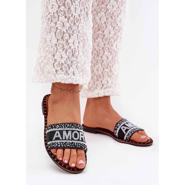 Boto Flip -flop -uri pentru femei cu lac plat cu decorare Avelina Avelina negru 2 Boto Flip -flop -uri pentru femei cu lac plat cu decorare Avelina Avelina negru 2