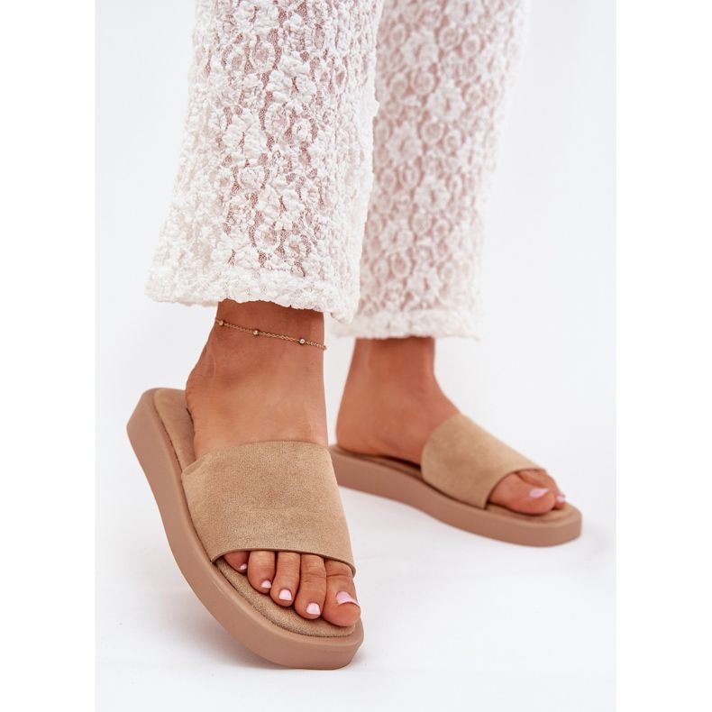 Boto Flip -flops pentru femei pe platformă cu Eco Suede Dark Beige Jorina bej 2