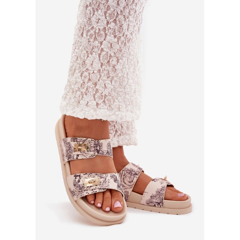 Boto Flip -uri pentru femei modelate pe platforma bej sorina 1