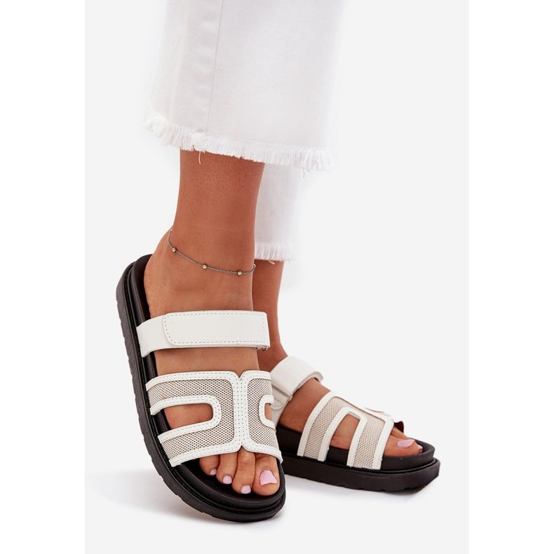 Boto Flip -flops pentru femei pe platformă cu Velcro Kovira alb 1