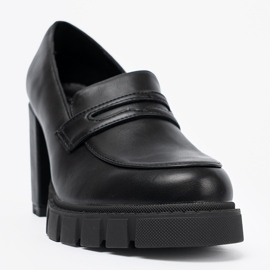 Shelvt Black Leays pe o postare cu o talpă de capcană negru 1