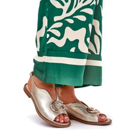 Sandale din piele cu lac plat cu decorarea Laura Messi 2865 Zlotys de aur 1