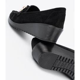 Shelvt Încălțăminte din piele de căprioară neagră cu un urs de pluș decorativ negru 1