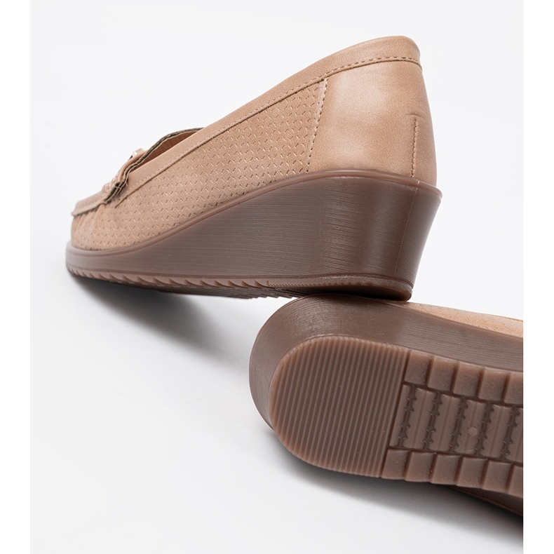 Shelvt Pantofi bej cu decorare auriu 1