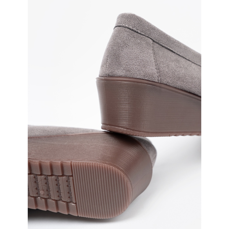 Shelvt Încălțăminte gri cu un ursuleț auriu 1