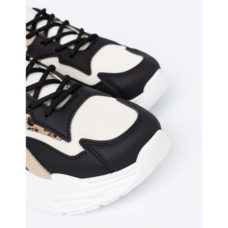 Shelvt Adidași pentru femei negre și bej pe o talpă groasă negru 1