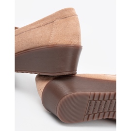 Shelvt Pantofi bej pentru panouri din piele de căprioară 2