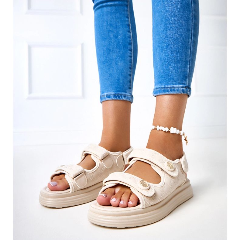 Sandale bej cu centuri de barbă reglabile 1