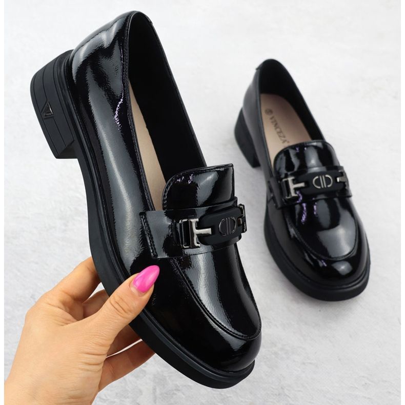 Pantofi de piele pentru femei Varnishes Black Vinceza 39957 negru 1