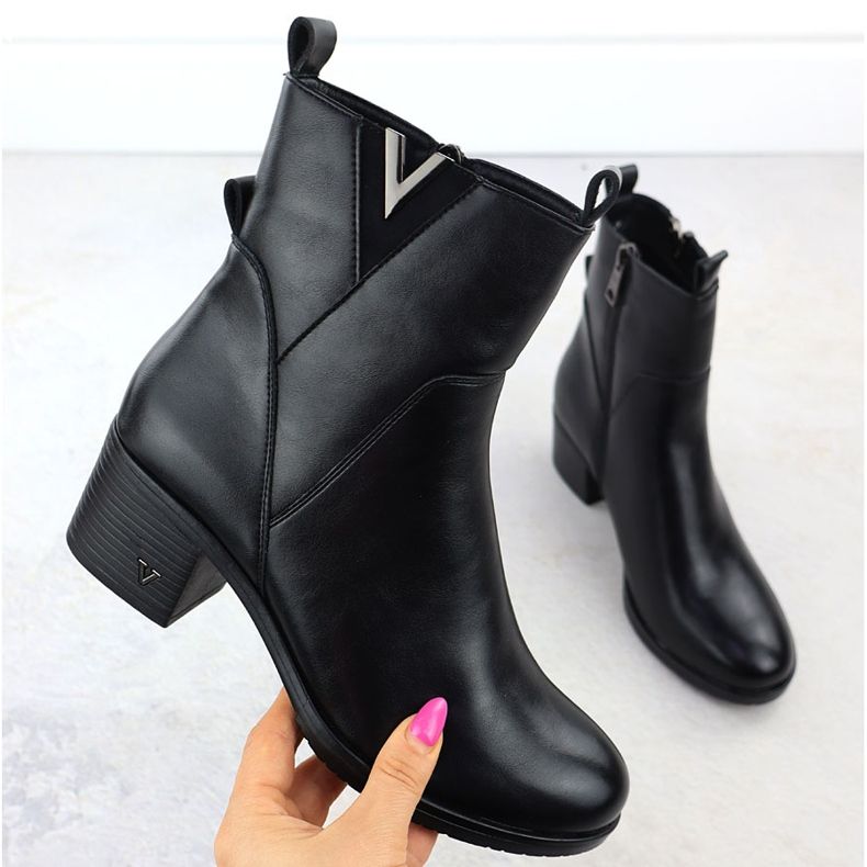 Cizme pentru femei pe post izolat Black Vinceza 58581 negru 1