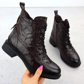 Cizme maro izolate din piele feminină Vinceza 86412 1