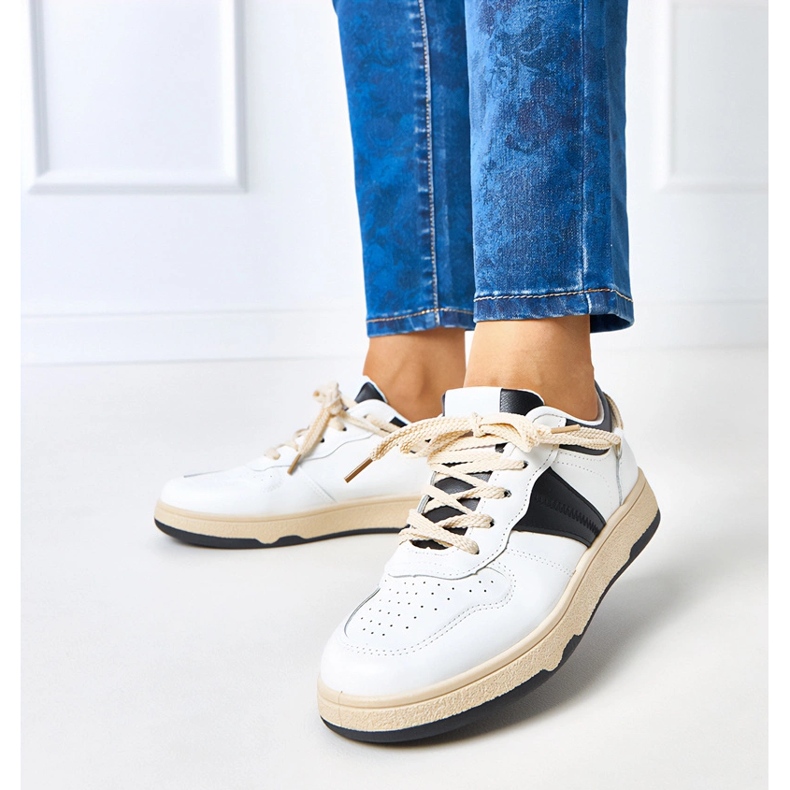 Adidași Marcella pentru femei albi și albi 2