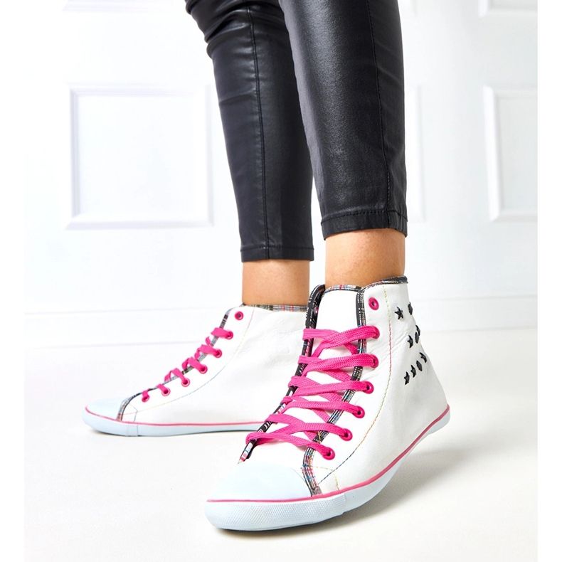 Andratii de gleznă albă cu un model geometric Kalerrt 1