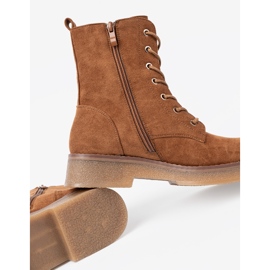 Shelvt Muncitori confortabili Carmel pe o talpă plată 1 Shelvt Muncitori confortabili Carmel pe o talpă plată 1