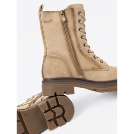 Shelvt Muncitori bej din piele de căprioară cu o rundă solidă 1 Shelvt Muncitori bej din piele de căprioară cu o rundă solidă 1