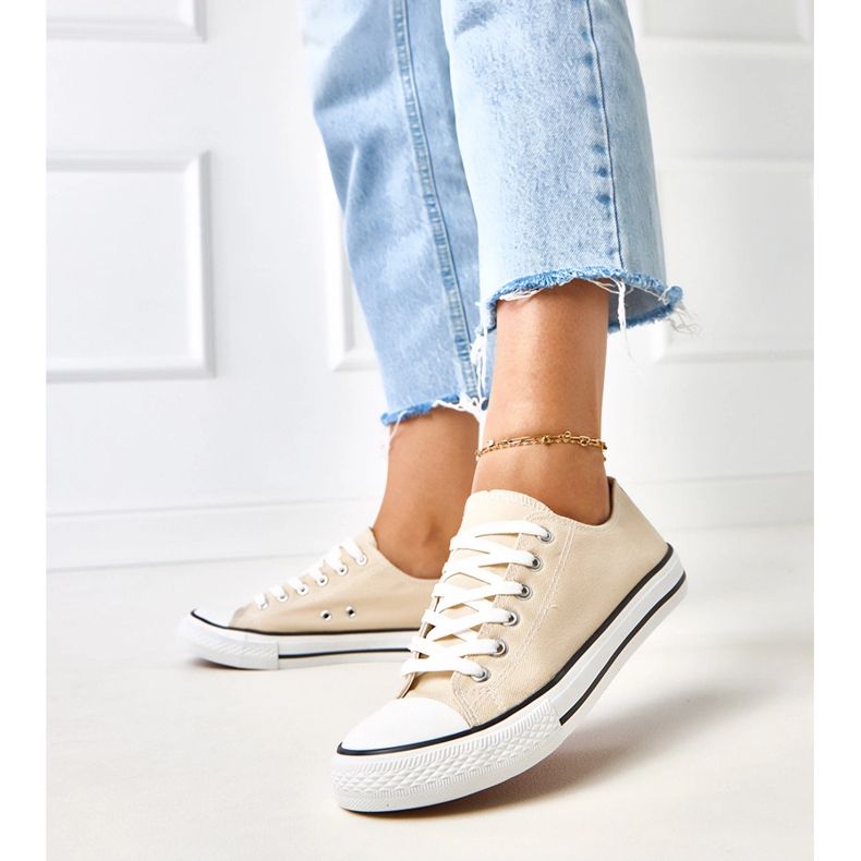 Adidași Beige Classic Women Zurhat bej 2