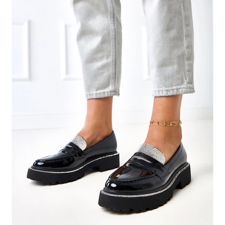 Plăcile negre lăcuite decorate cu zirconii Laures negru 1