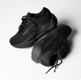Pantofi de alergare pentru femei Ghost Max 3 după asfalt negru lat 1d 9