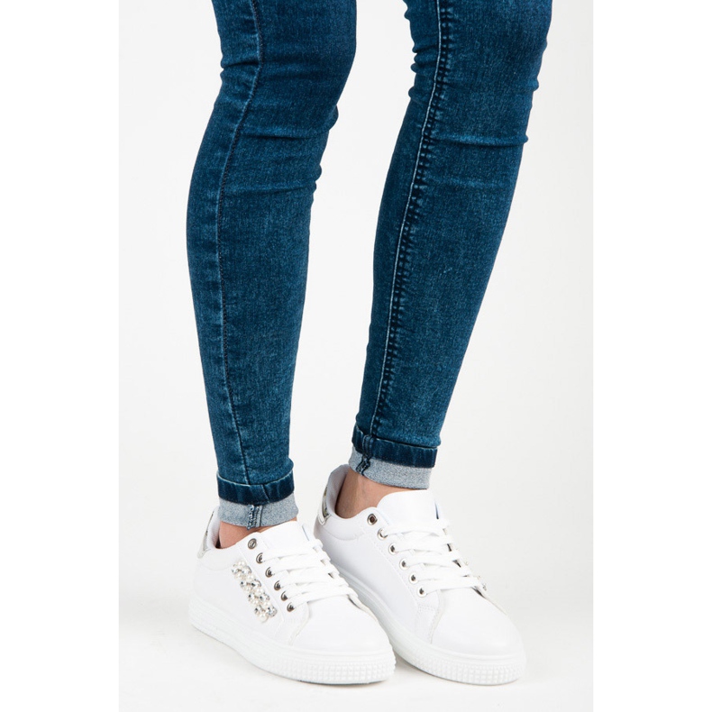 Tenisi albi cu margele 2