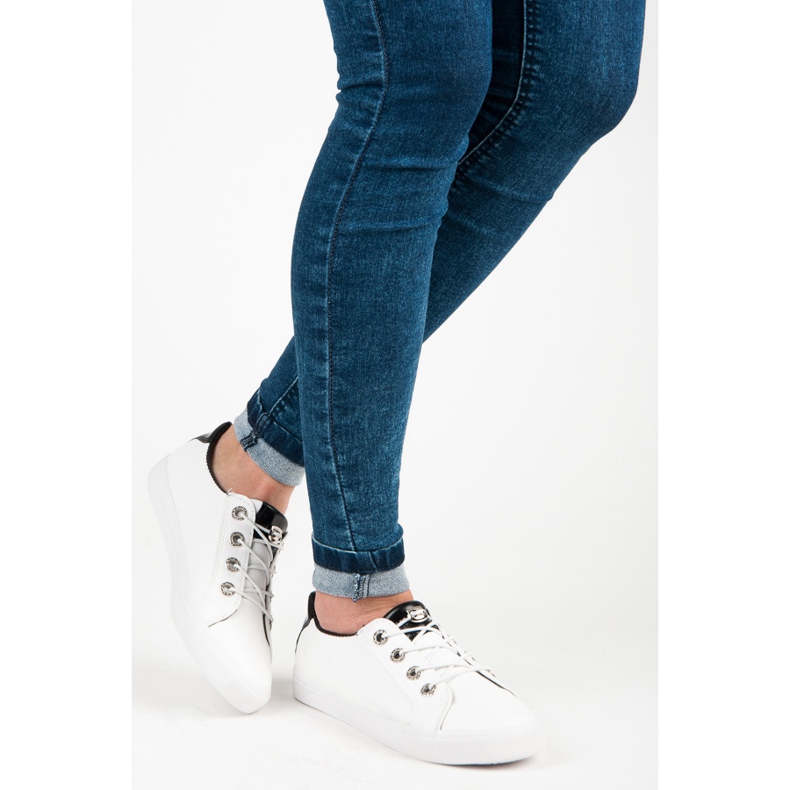 Adidasi albi KYLIE 2