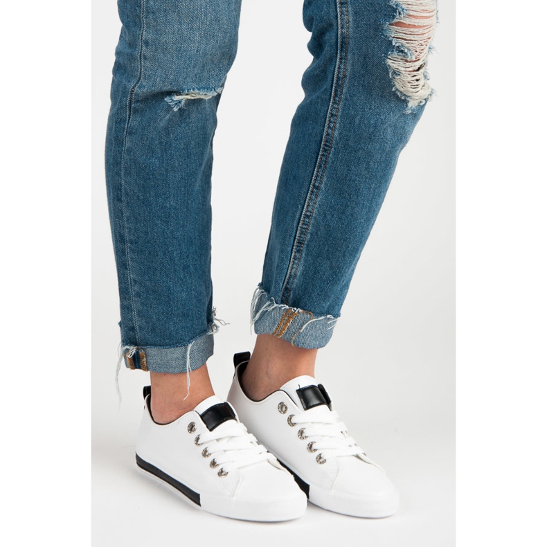 Adidași cu dantelă alb 1