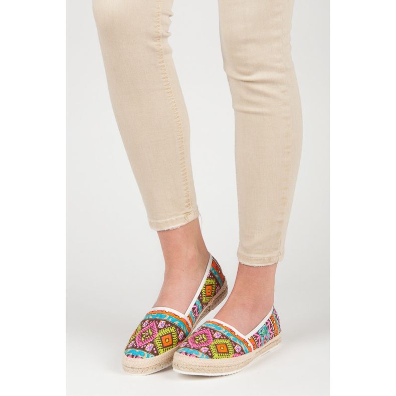 Espadrile cu model etnic multicolor 1
