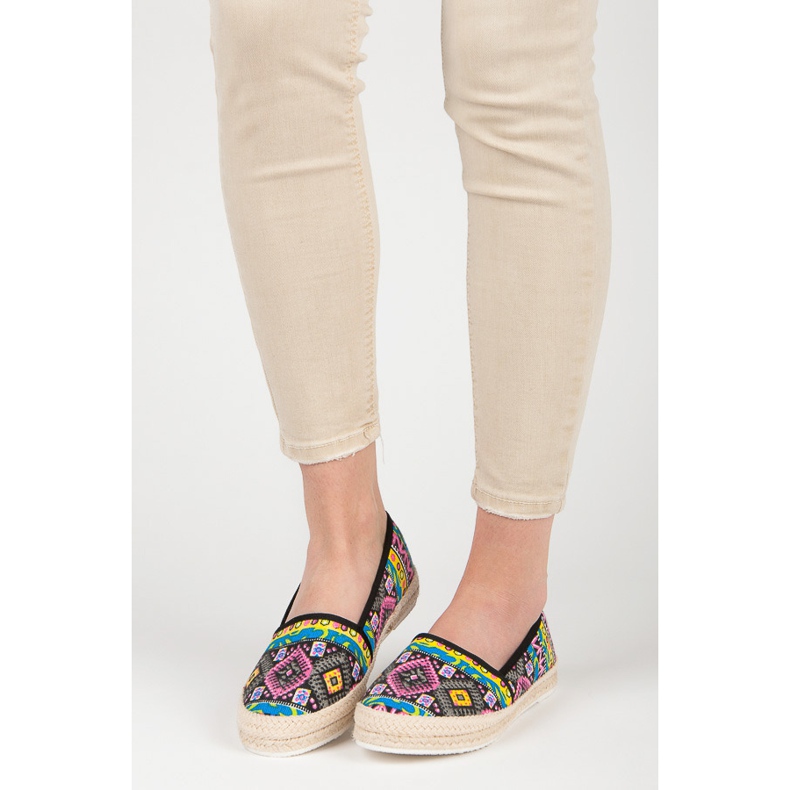 Espadrile cu model etnic multicolor 1
