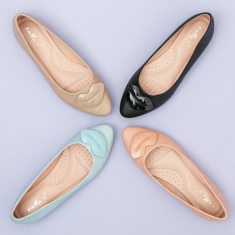 Fama Se sărută balerina negru 2