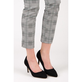 Pompe din piele de căprioară pe tocuri înalte negru 1