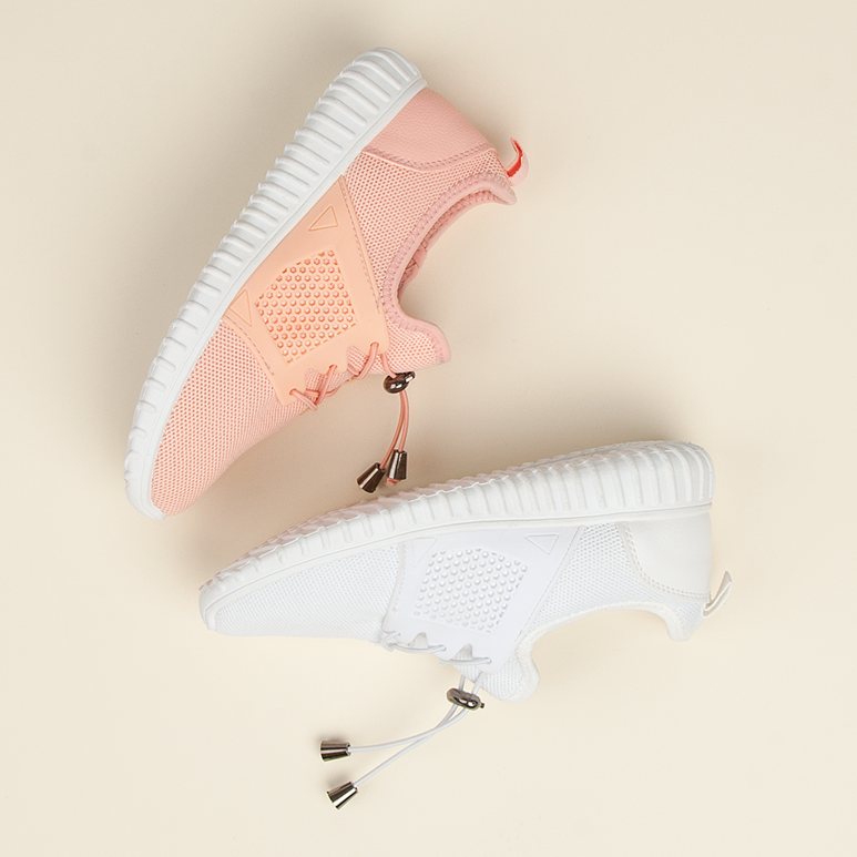 Tenisi somon cu coada roz 2 Tenisi somon cu coada roz 2