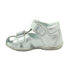 Sandale Bartuś pentru velcro cu flori de argint 2