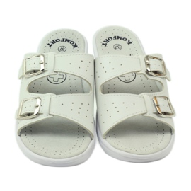 American Club Papuci medicali confortabili americani 3/2018 alb 5 American Club Papuci medicali confortabili americani 3/2018 alb 5