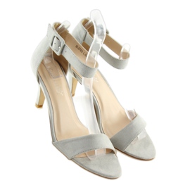 Sandale cu tocuri joase gri BL0763 1