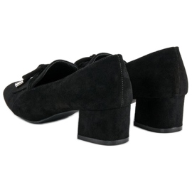 Mocasini Pe Un Post negru 3