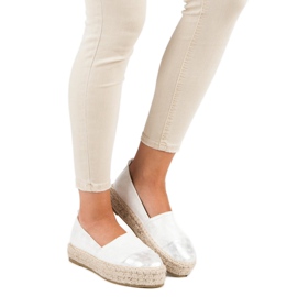 Espadrile slip-on pe platformă alb 4