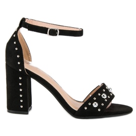 Sandale confortabile pe un stâlp negru 1